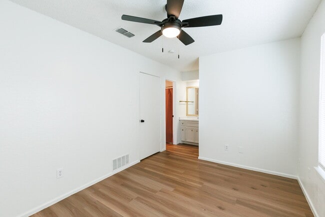 Building Photo - MOVE IN SPECIAL - HALF OFF 1ST MONTH RENT. Newly Remodeled Modern 2 bedroom with a garage