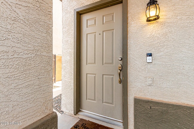 Building Photo - 2425 E Westchester Dr