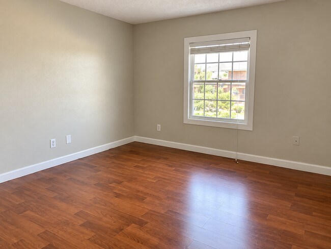 Building Photo - 606 Georgetown Dr