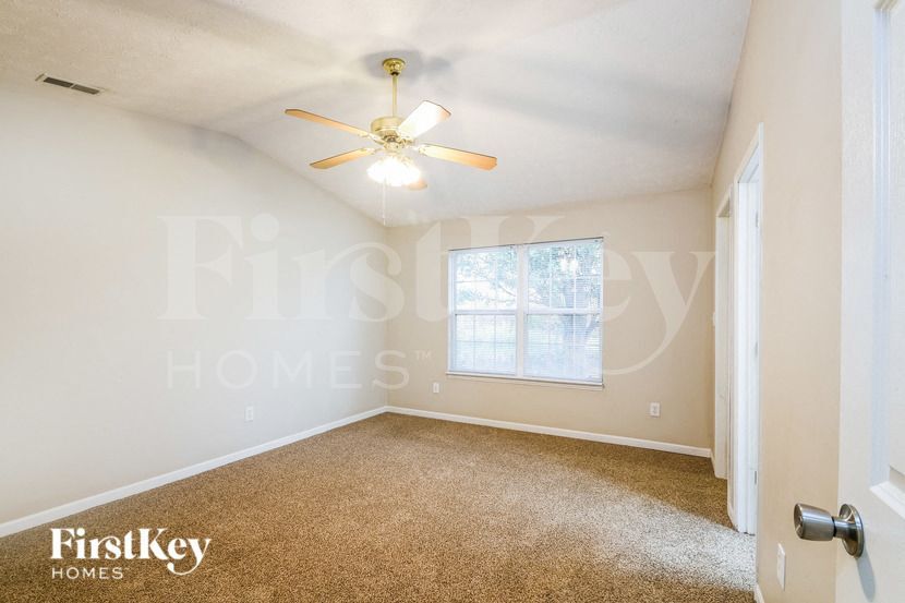 Building Photo - 6738 Wimbledon Dr