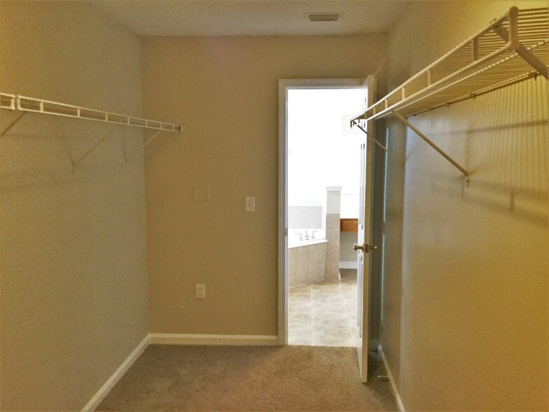 Building Photo - 11540 Jerry Adams Dr