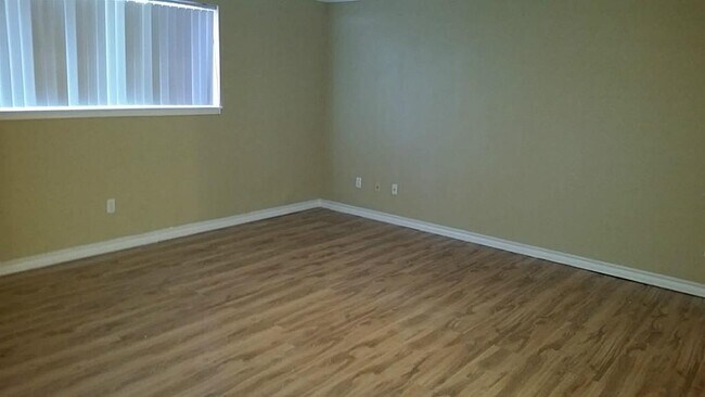 Building Photo - 15118 Steeple Chase Rd