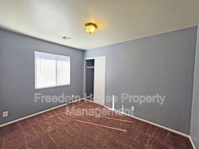 Building Photo - 1444 Star Rd