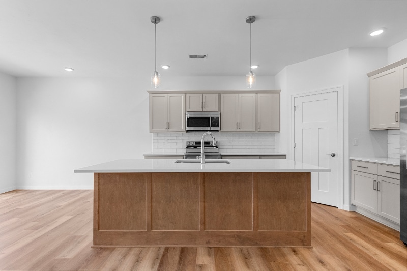 Building Photo - 2723 Sachet Pl