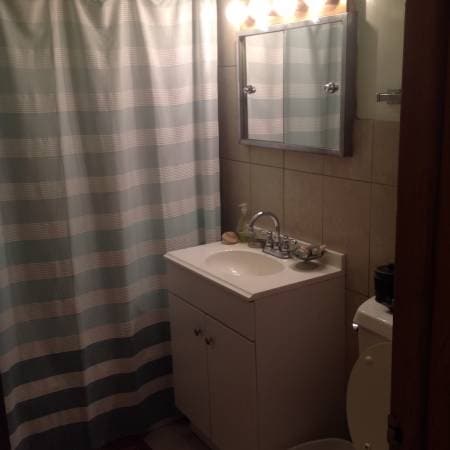 Building Photo - 9437 Burlington Ave