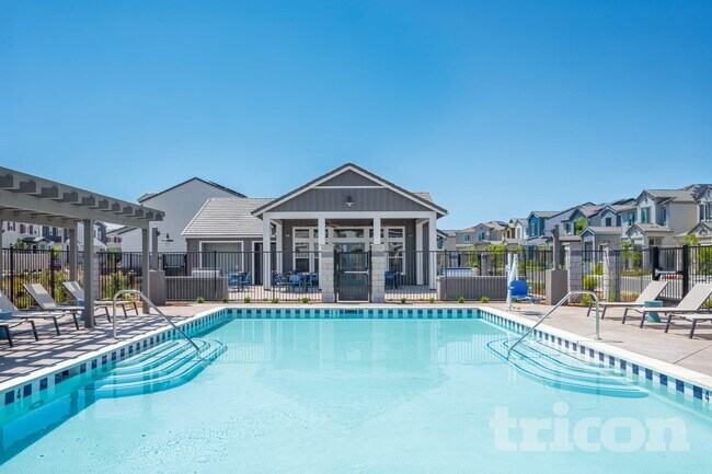 Building Photo - 2657 River Rd Ln