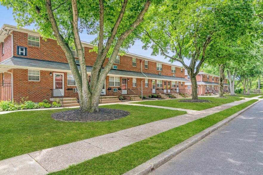 Primary Photo - Burnt Mill Apartment Homes