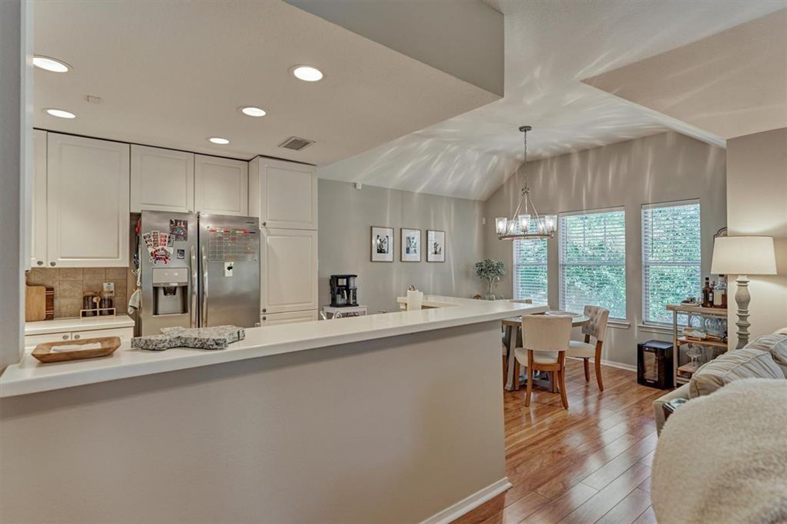 Building Photo - 87 Woodlily Pl