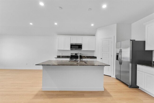Building Photo - 8530 Sandy Coral Ln