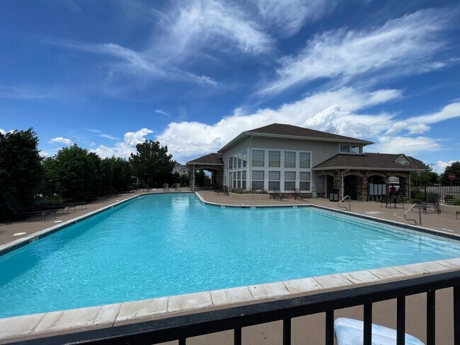 Building Photo - An Inviting Lifestyle!
