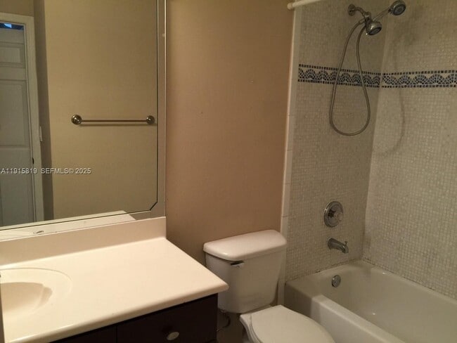 Building Photo - 6141 NW 115th Pl