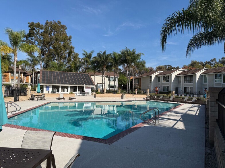 Building Photo - 25885 Trabuco Rd