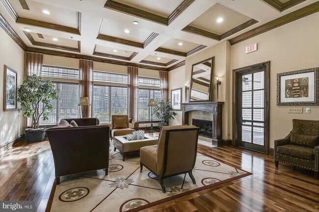 Building Photo - 12941 Centre Park Cir