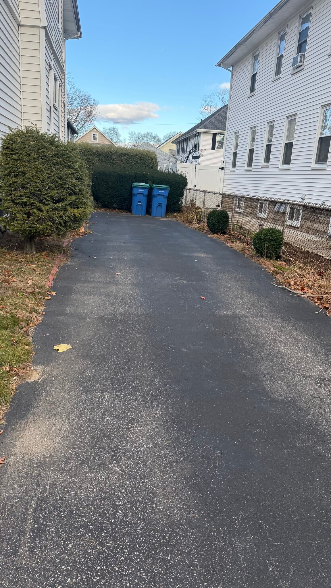 Building Photo - 11 Pearl St