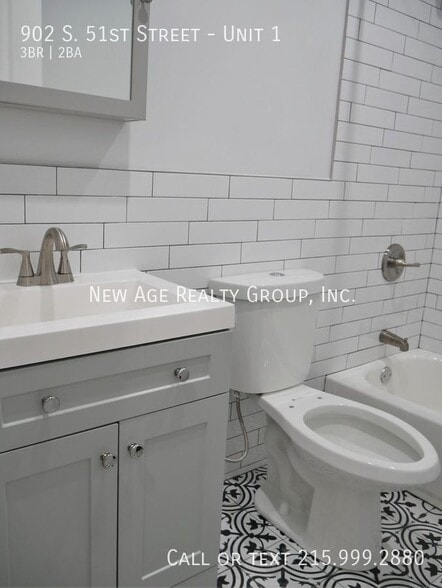 Building Photo - 902 S 51st St