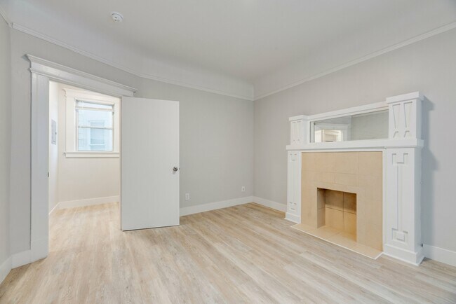 Building Photo - 1650 California St