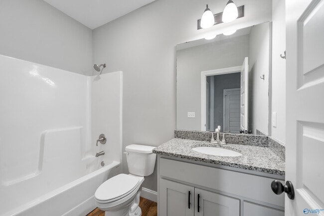 Building Photo - 1013 Highgrove Hts NW