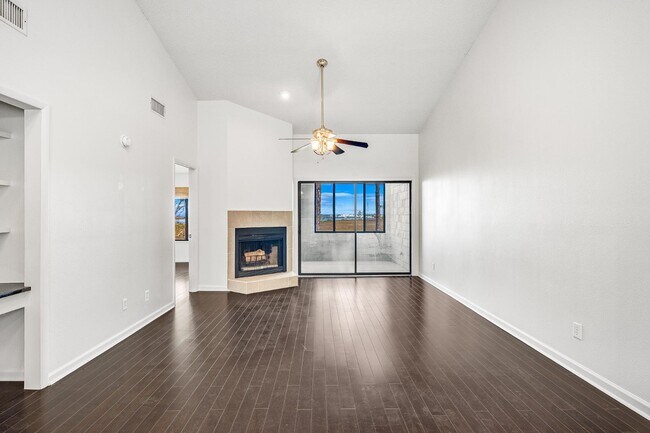 Building Photo - 8983 Heron Walk Dr