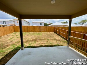 Building Photo - 204 Kinsley Wy