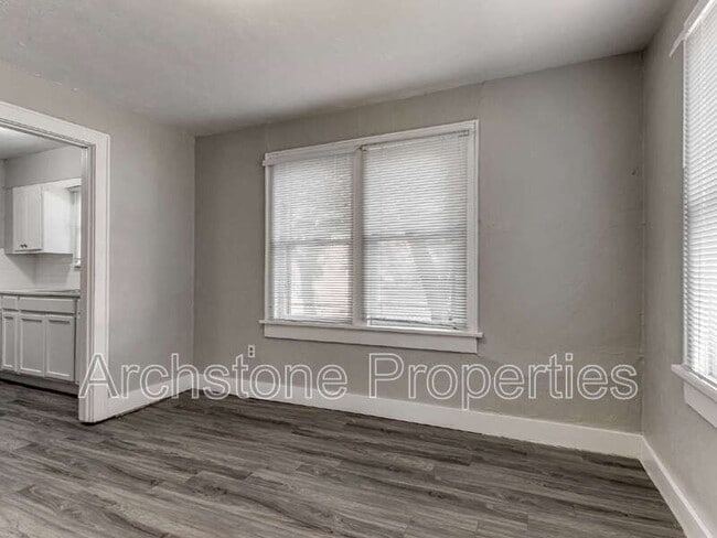 Building Photo - 4409 N Military Ave