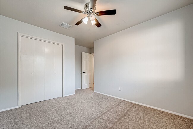 Building Photo - 4731 Casemont Dr