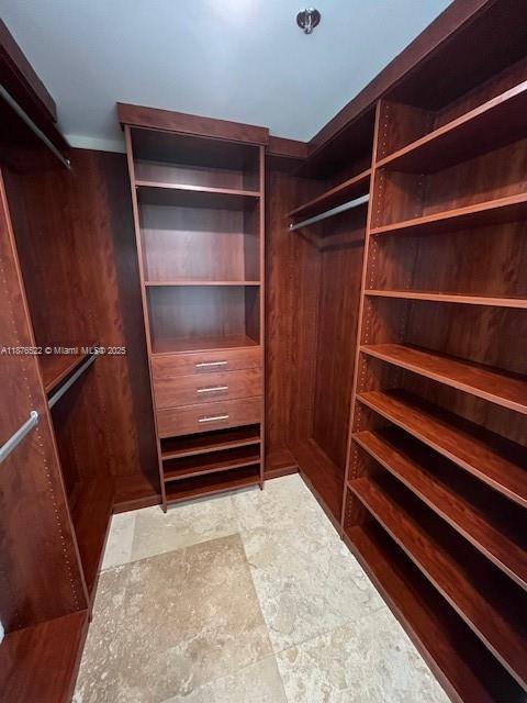 Building Photo - 2681 N Flamingo Rd