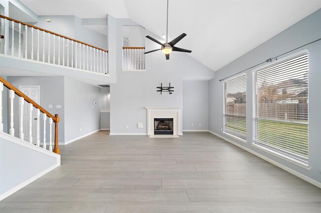 Building Photo - 17527 W Copper Lakes Dr