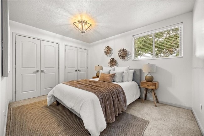 Building Photo - 989 Summer Lakes Dr