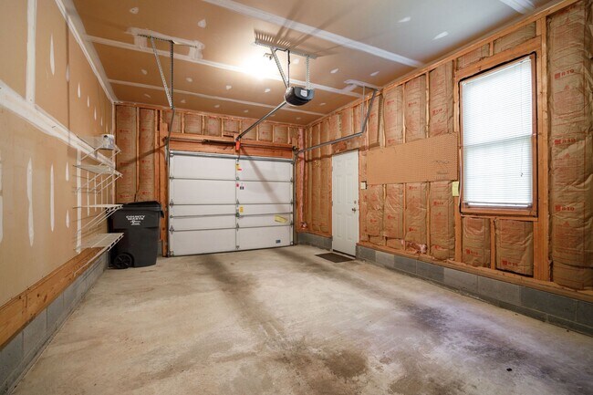 Building Photo - 8811 S Boones Trail Rd