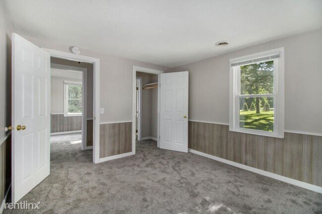 Building Photo - 2 br, 1 bath Duplex - 4214 Branch Ave