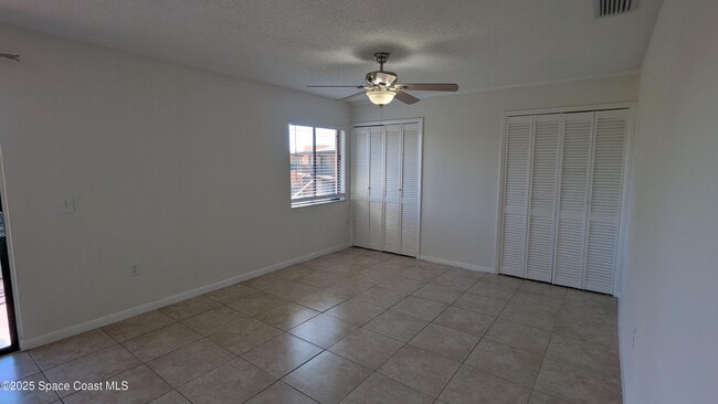 Building Photo - 215 San Juan Cir