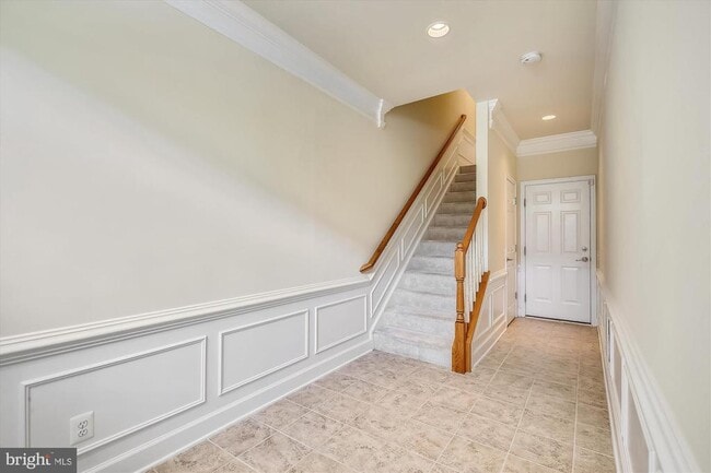 Building Photo - 14855 Potomac Branch Dr