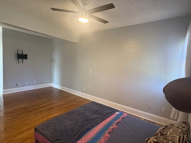 Building Photo - 5BR/2.5 Bath in Prime 12 South | Park-Facing | Two Sunrooms | Walkable Luxury Living