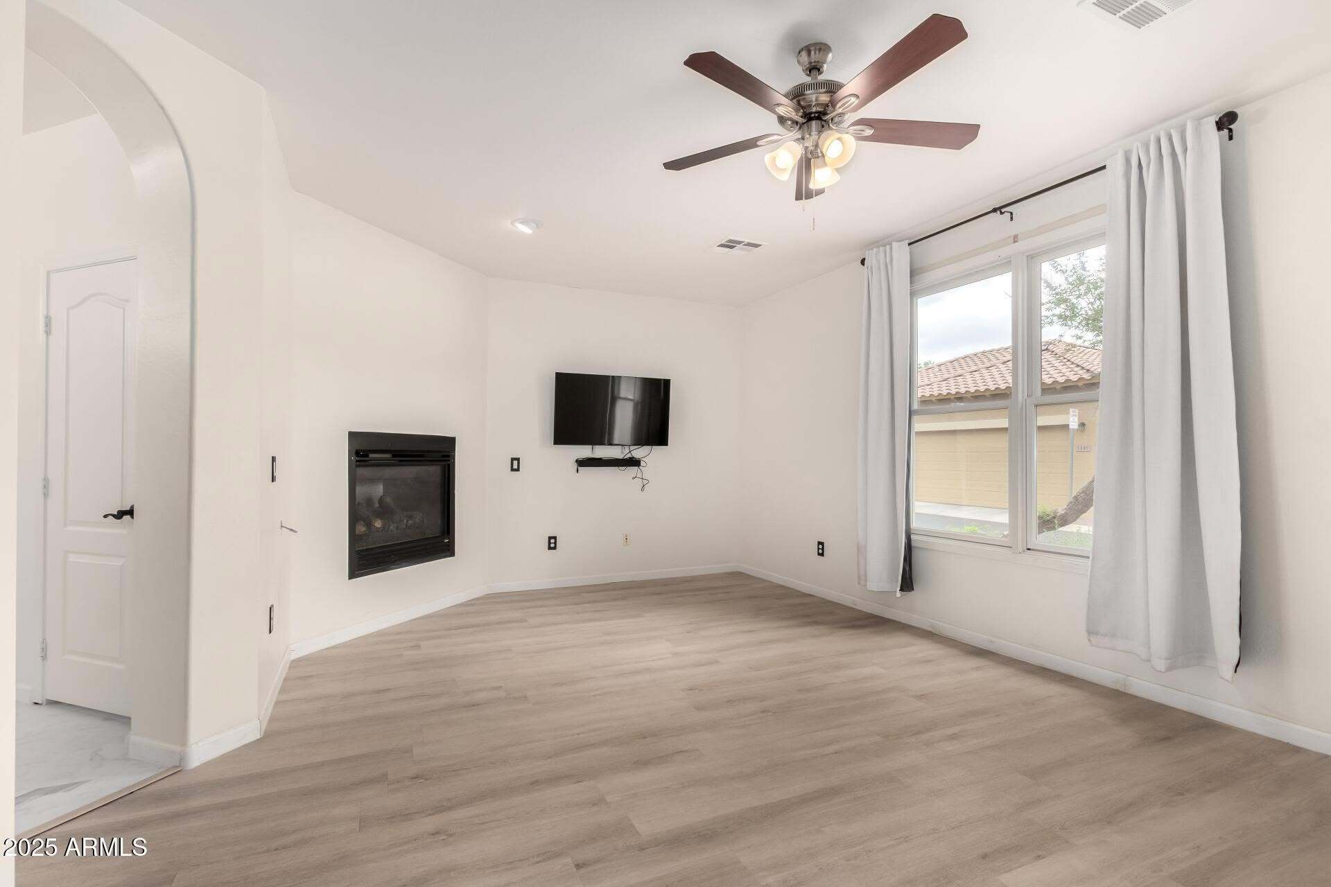 Building Photo - 1162 S Agnes Ln