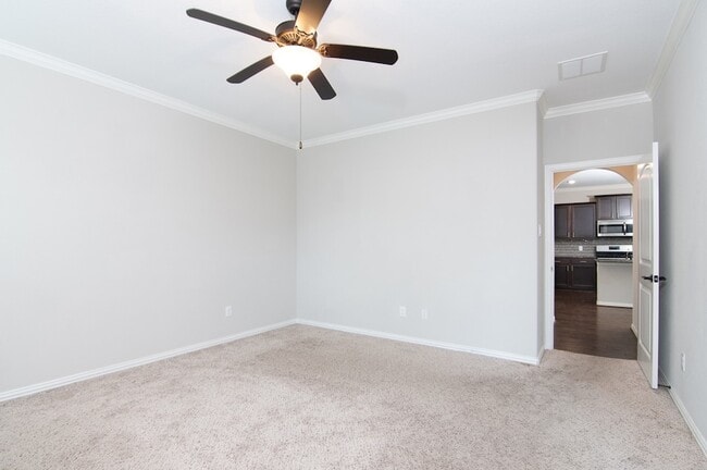 Building Photo - 14607 W Bekapark Ct