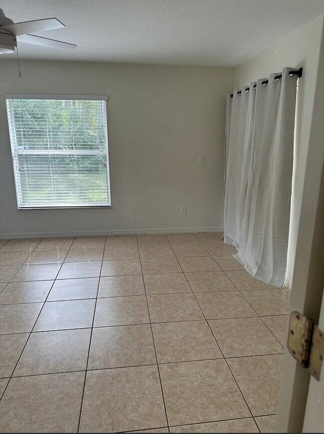 Building Photo - 23 Reidsville Dr