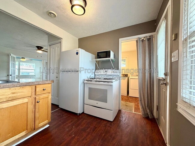 Building Photo - 544 Hacker Dr
