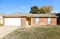 Building Photo - 6901 Glenwood Dr