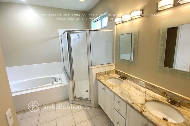 Building Photo - 15612 Starling Water Dr