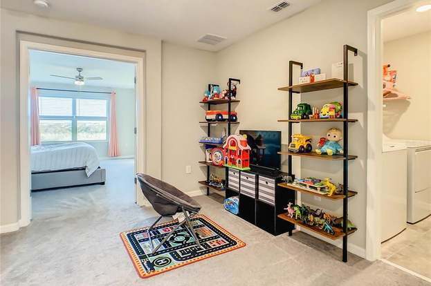 Building Photo - 15510 Florence Hollow Pl