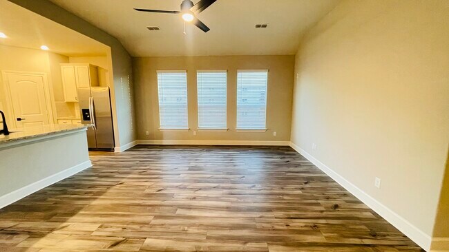 Building Photo - 2104 Hardwick Dr