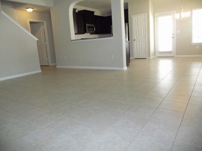 Building Photo - 18409 Bandelier Dr