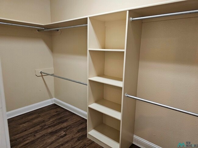 Building Photo - 209 Almond Tree Ln