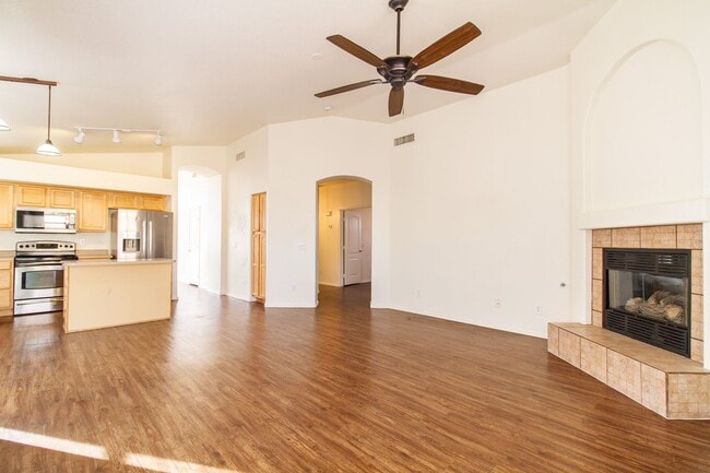 Building Photo - * COMING SOON * Nice spacious 3 bedroom, 2 bath home in FABULOUS EAST MESA NEIGHBORHOOD!