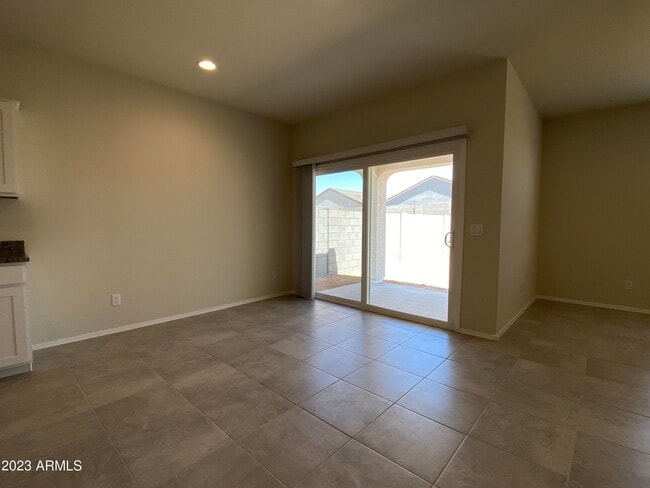 Building Photo - 1166 W Avalon Canyon Dr