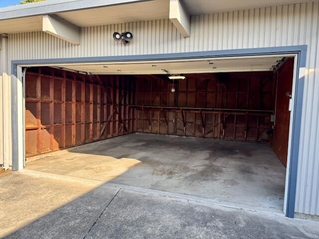 Building Photo - 525 Comstock Dr