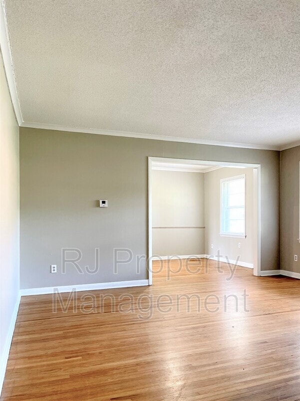 Building Photo - 1711 Goodhaven Dr