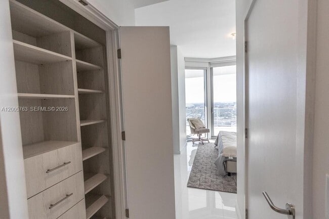 Building Photo - 851 NE 1st Ave