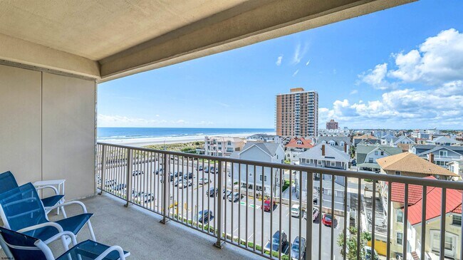 Building Photo - 5000 Boardwalk