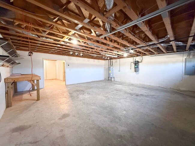 Building Photo - Spacious 3-Bedroom Home with Huge Basement, Garage, and Scenic Country Views